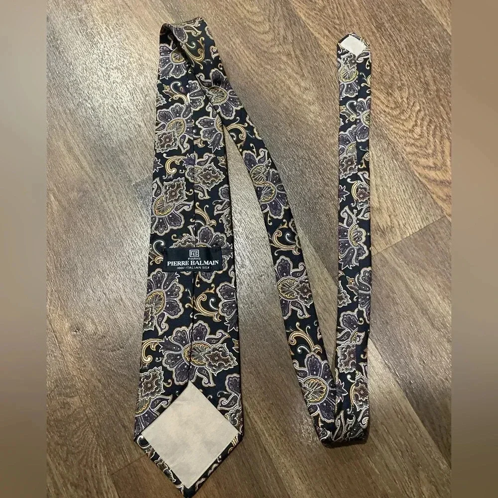 Pierre Balmain Men’s Paisley Floral Print 100% Silk Tie Black Gray Beige